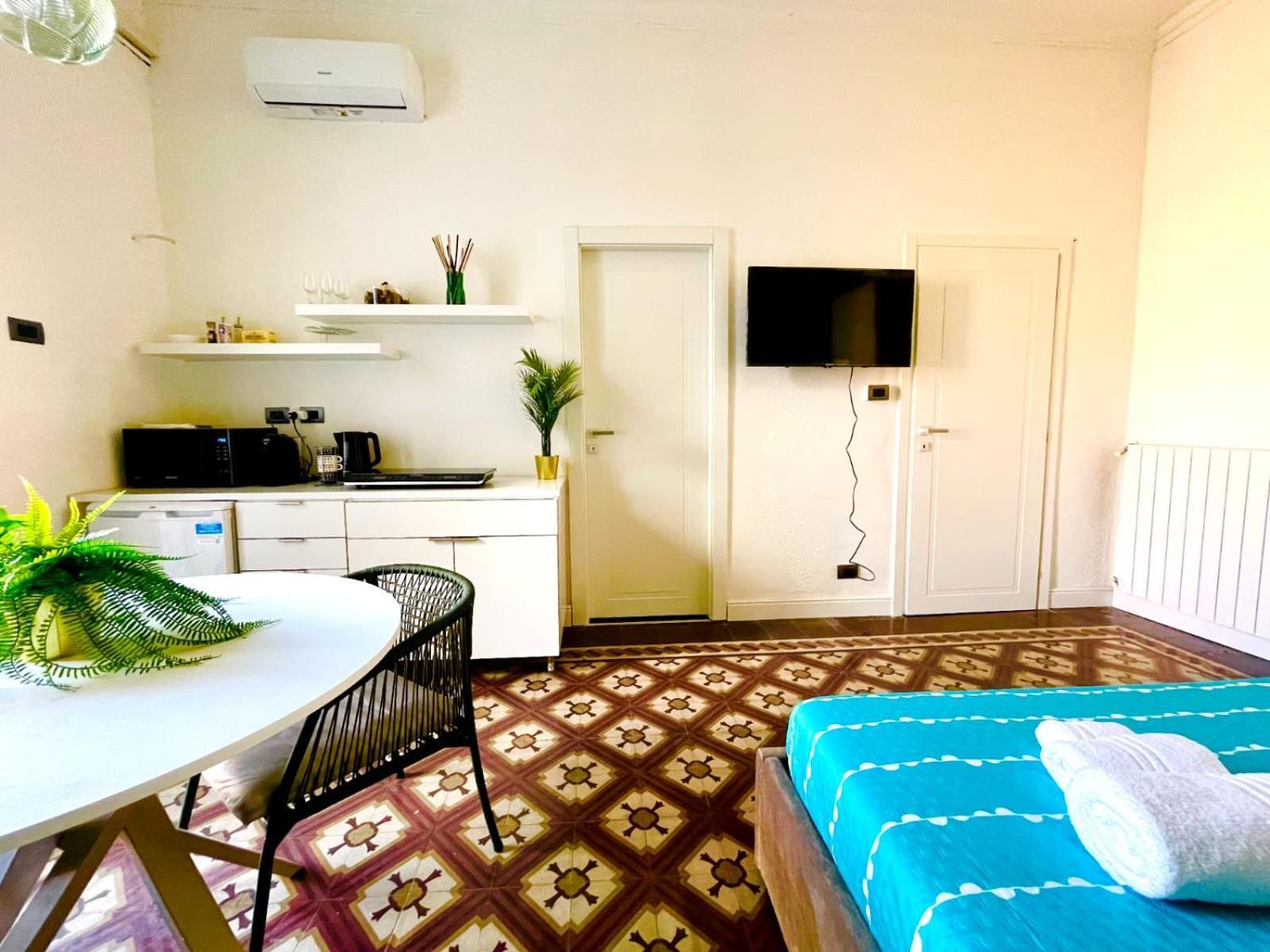Charming Rooms Loreto 8 Milan Luaran gambar